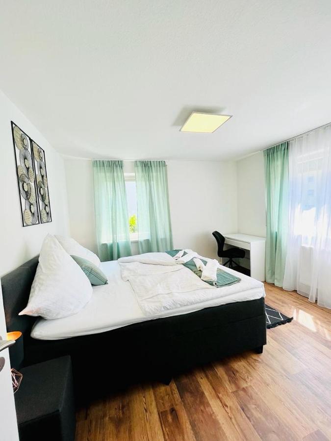 3room-central-modern- The Seashell By Lakescape Fewos Apartment FDH